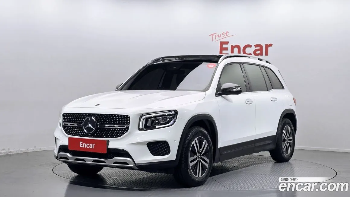 Mercedes-Benz GLB-Class — фото 1
