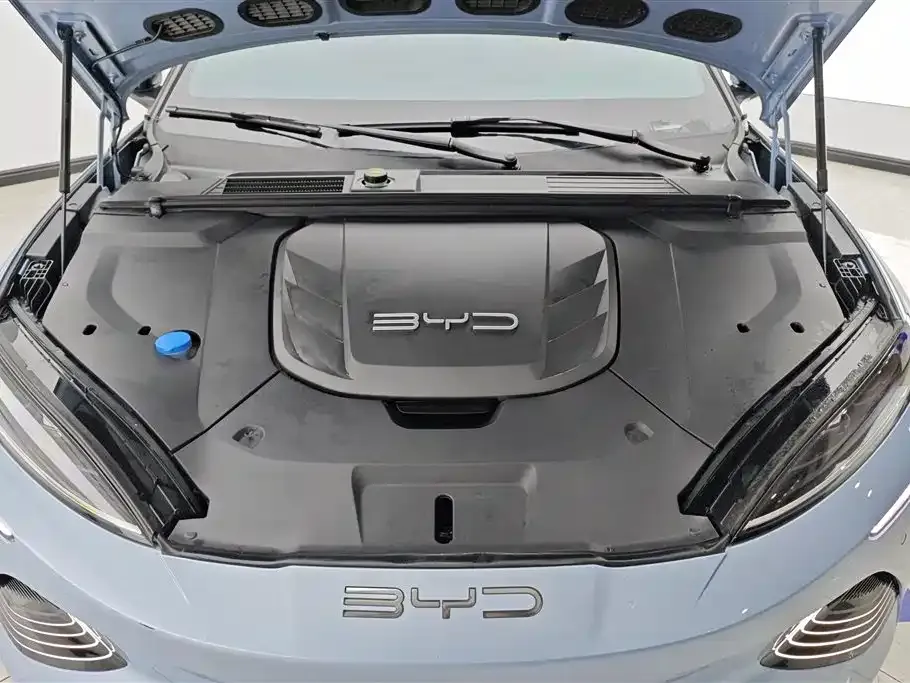 BYD Seal — фото 9