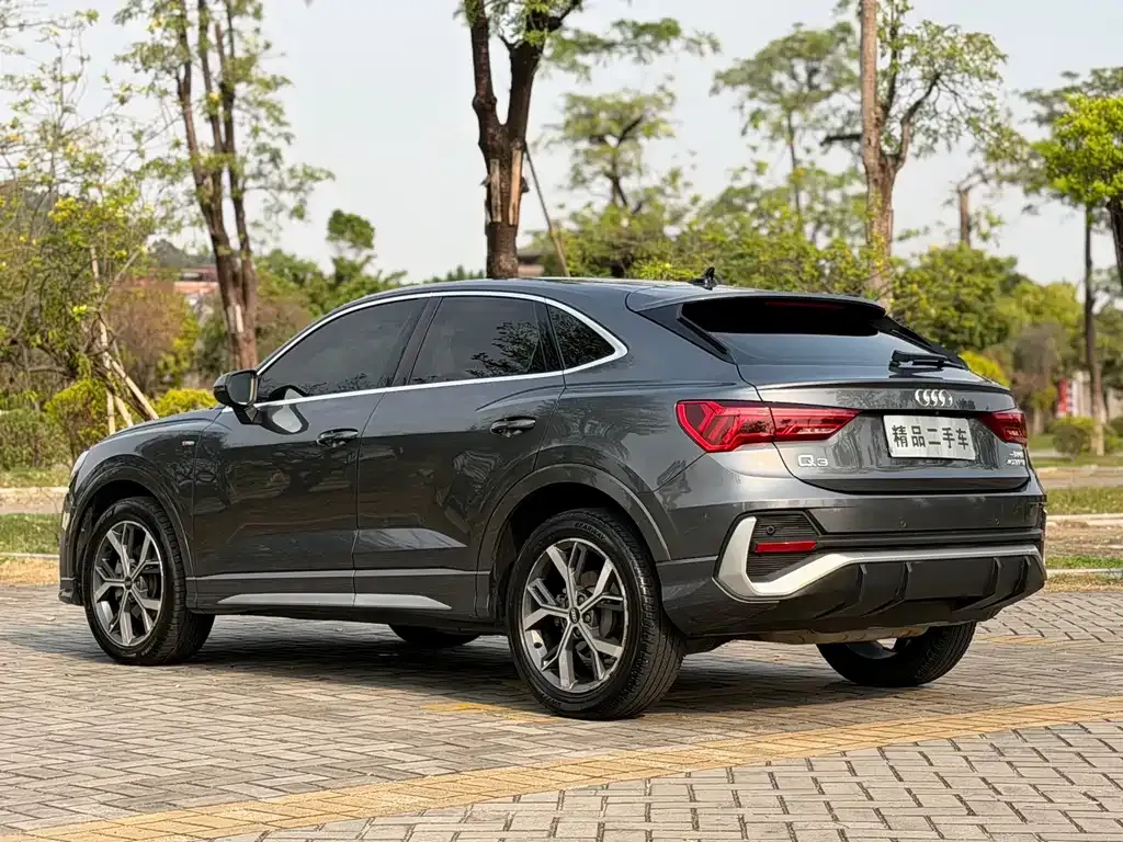 Audi Q3 Sportback — фото 10