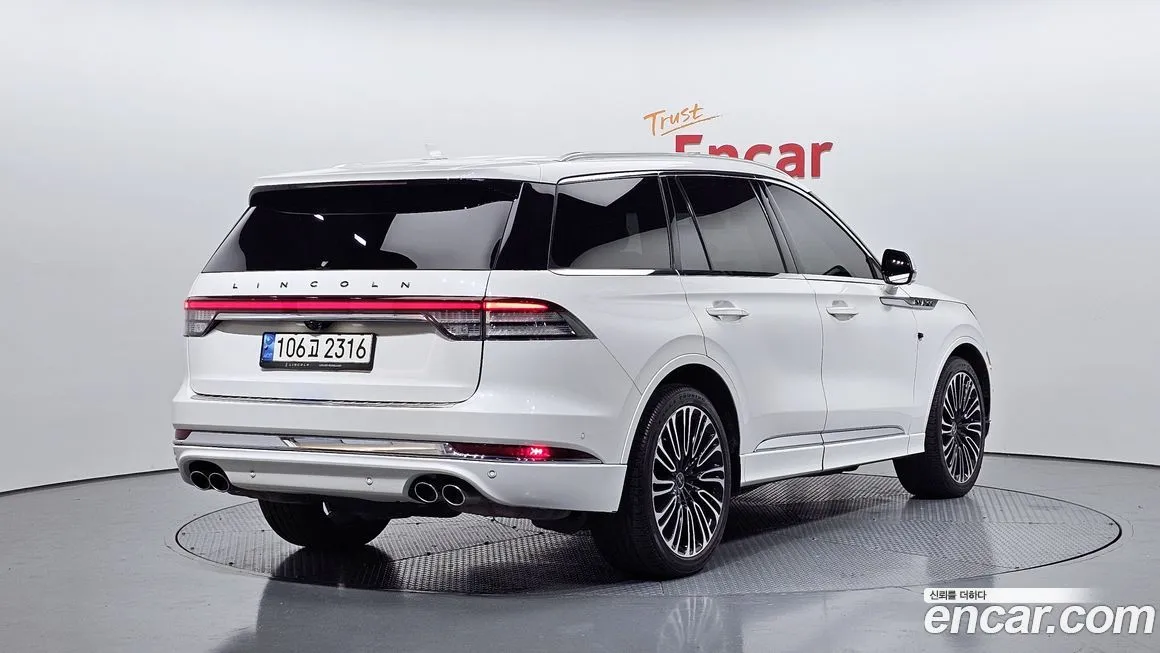 Lincoln Aviator — фото 10