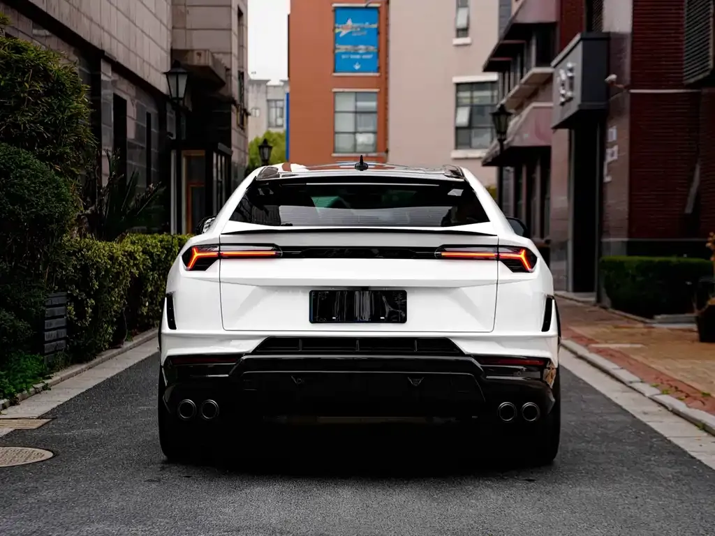 Lamborghini Urus — фото 8