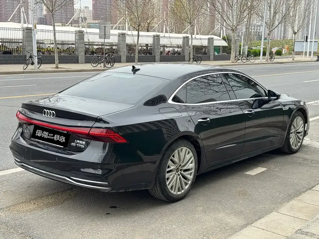 Audi A7L — фото 3