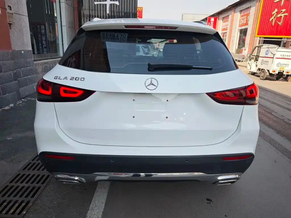 Mercedes-Benz GLA — фото 8