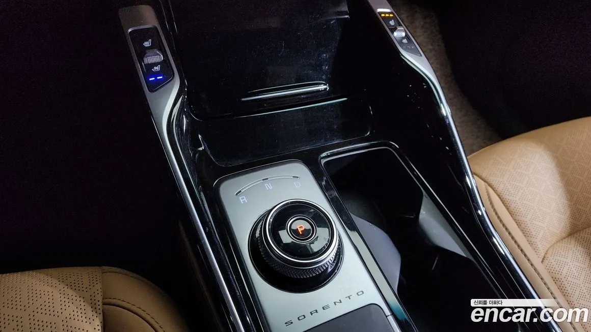 Kia Sorento — фото 6