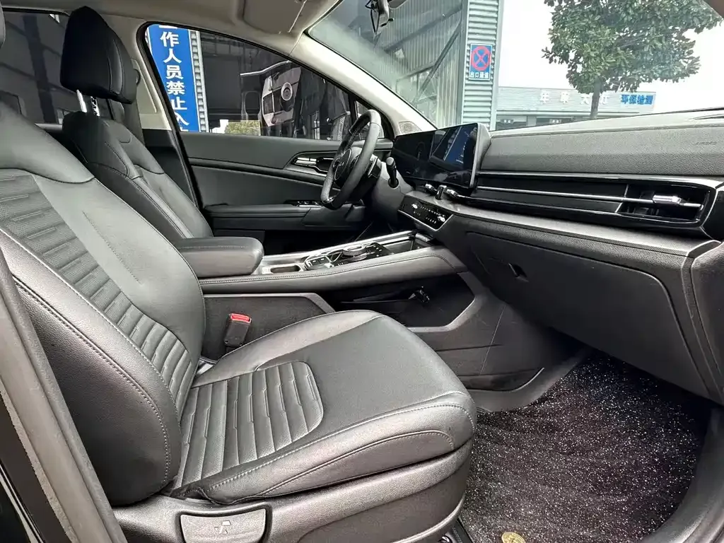 Kia Sportage — фото 10