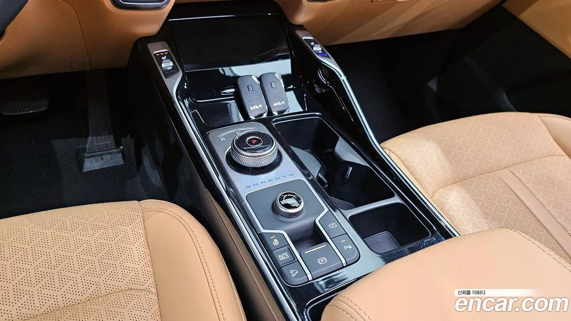 Kia Sorento — фото 9