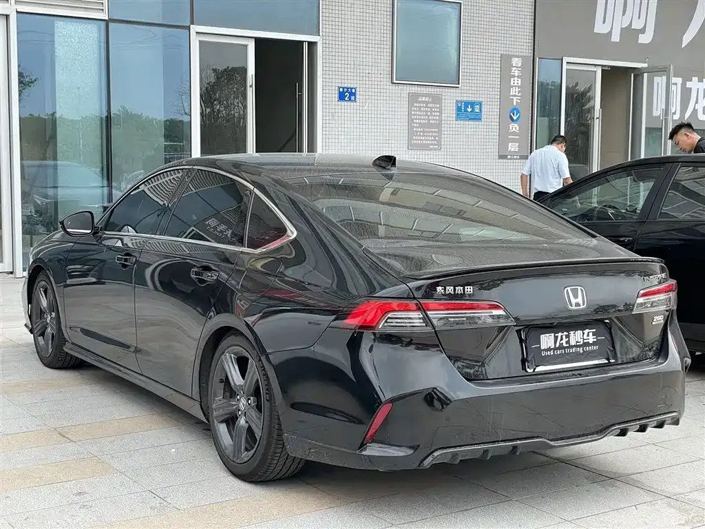 Honda Inspire — фото 10