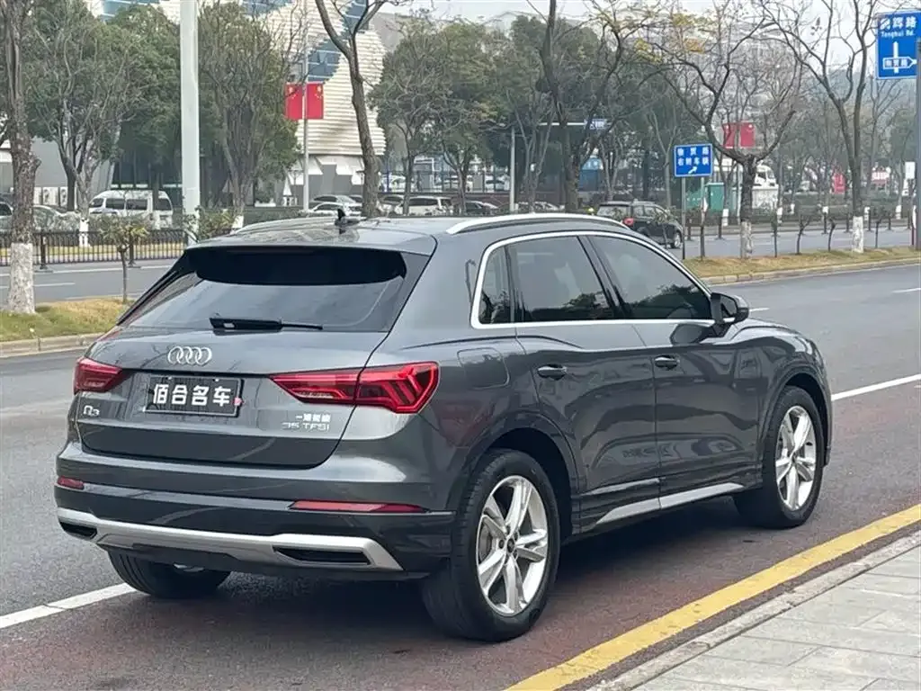 Audi Q3 — фото 7