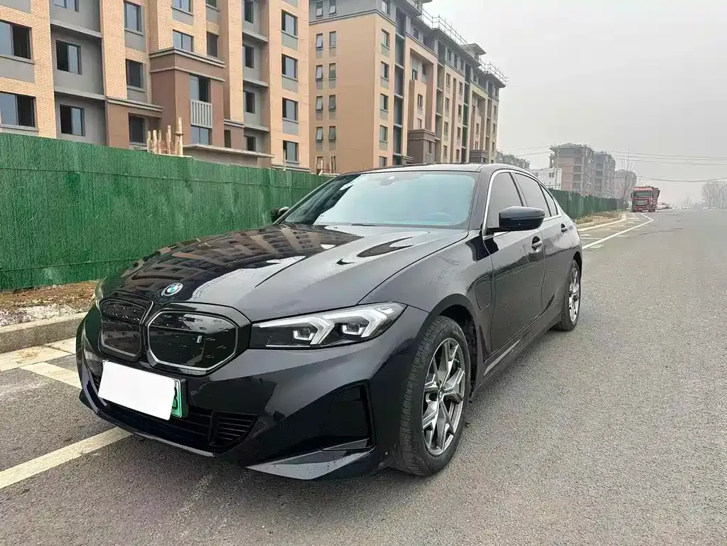 BMW i3 — фото 1