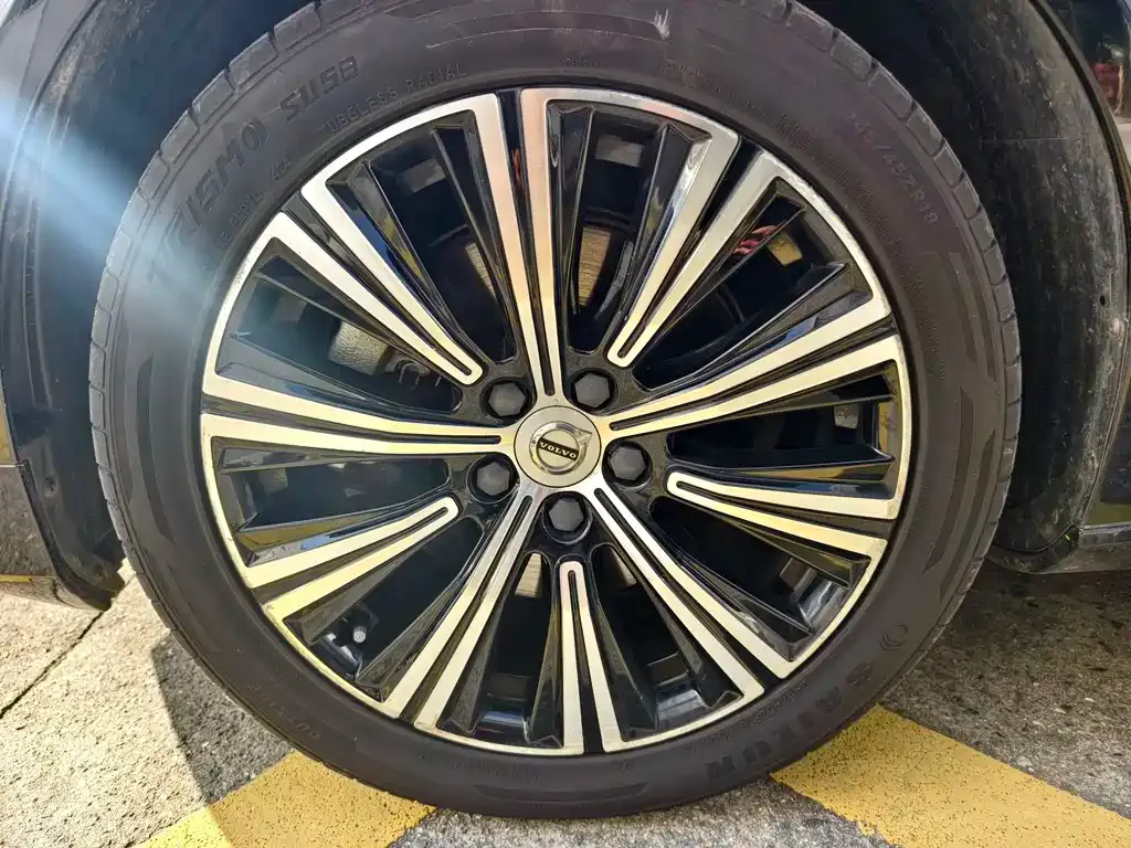 Volvo S90 — фото 7