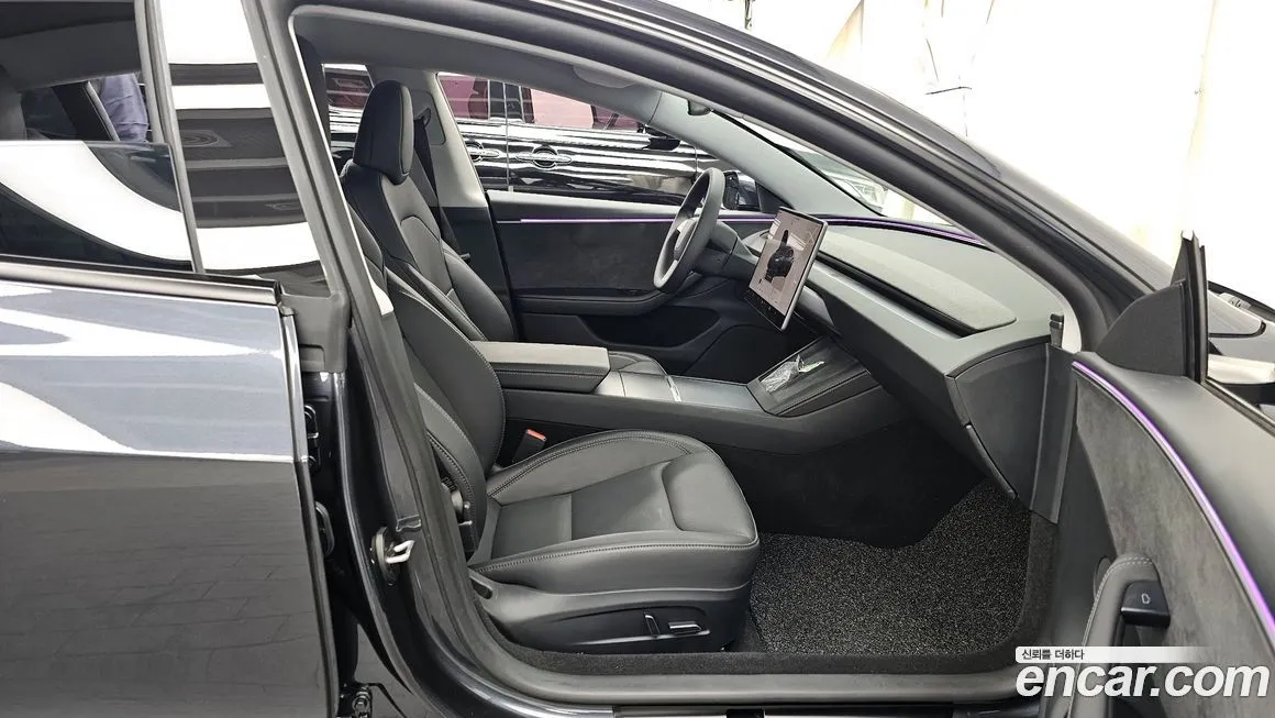 Tesla Model 3 — фото 10
