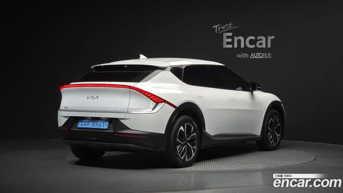 Kia EV6 — фото 7