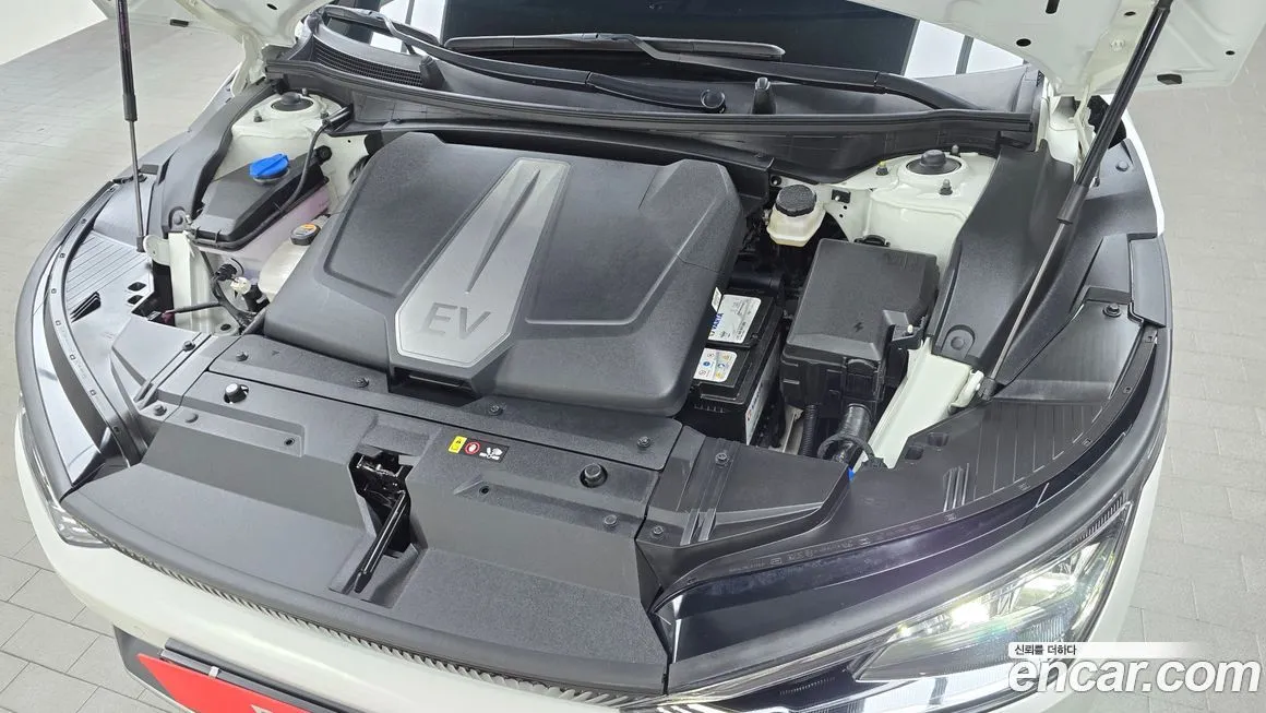 Kia EV6 — фото 9
