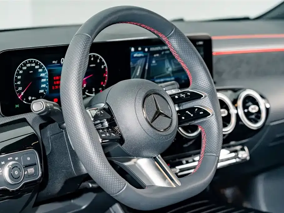 Mercedes-Benz CLA (Import) — фото 6