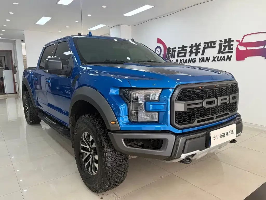 Ford F-150 Raptor — фото 1
