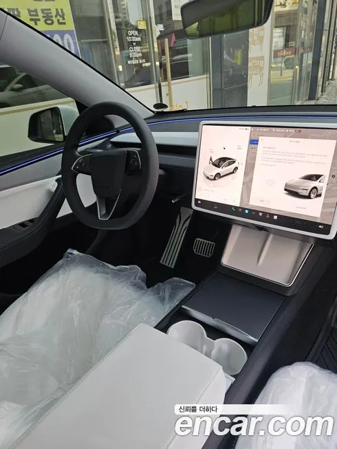 Tesla Model Y — фото 3