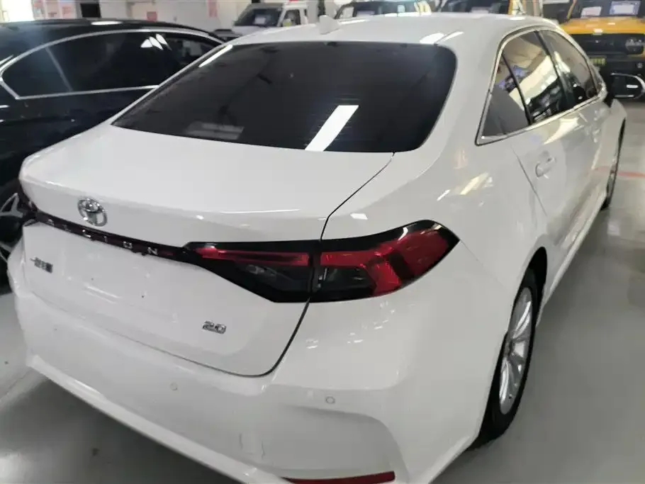 Toyota Allion — фото 3
