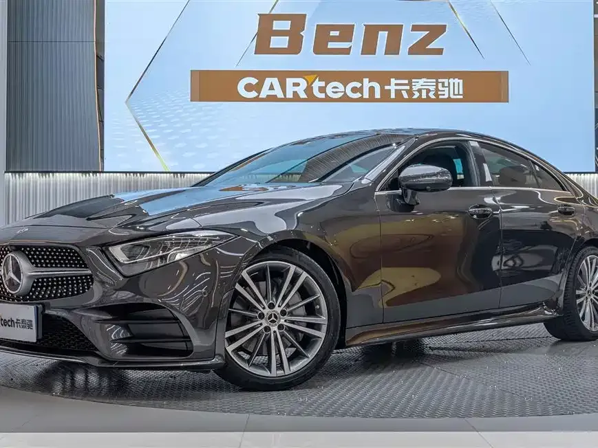 Mercedes-Benz CLS — фото 1