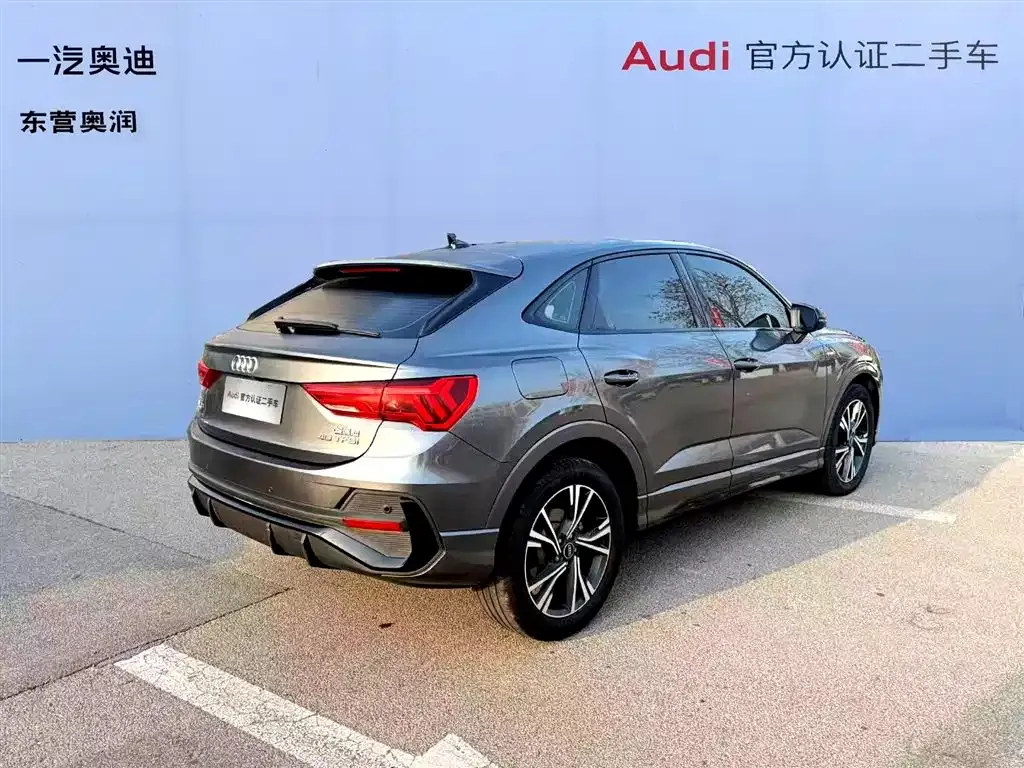 Audi Q3 Sportback — фото 9