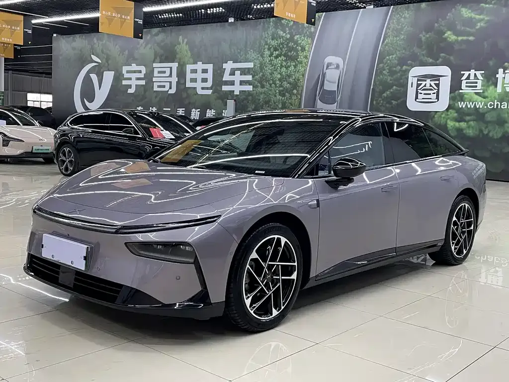 XPeng P7+ — фото 1