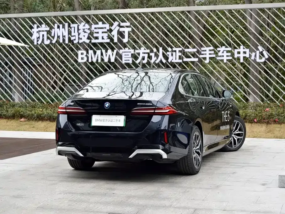 BMW i5 — фото 8