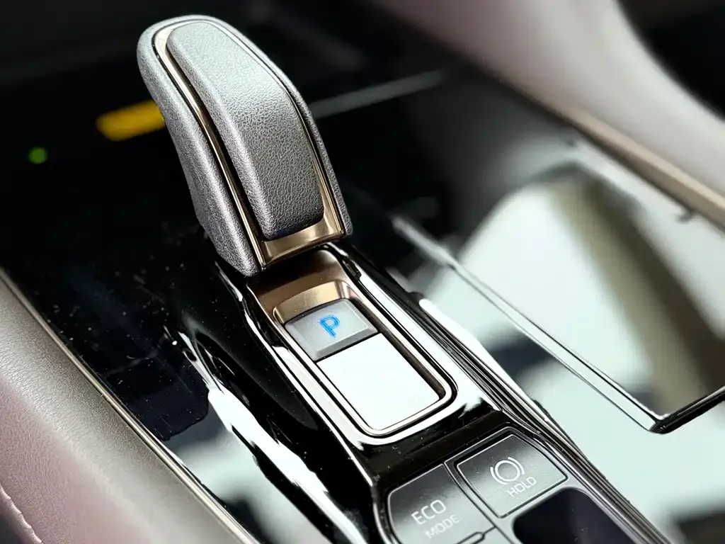 Toyota Alphard — фото 7
