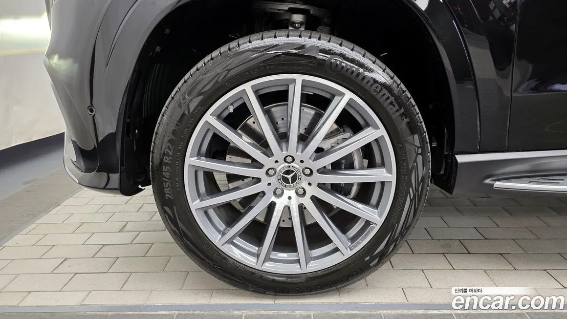 Mercedes-Benz GLS-Class — фото 10