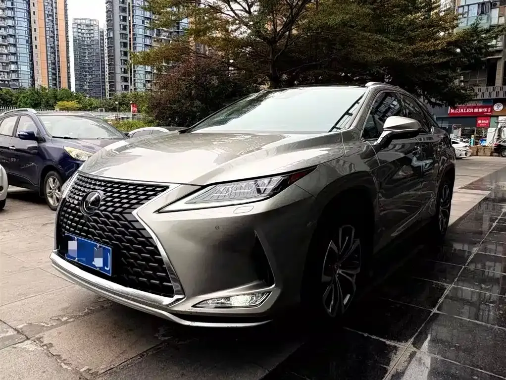 Lexus RX — фото 1