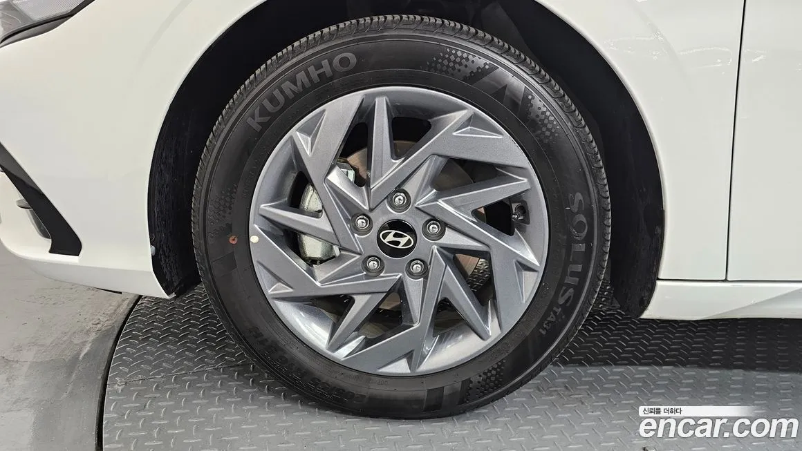 Hyundai AVANTE — фото 3