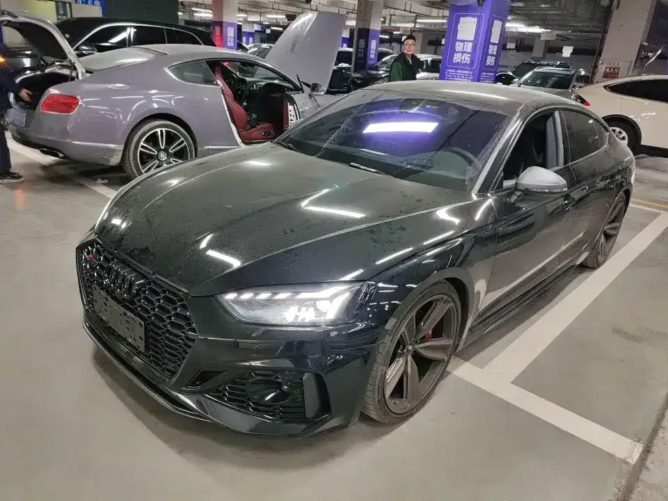 Audi RS 5 — фото 1