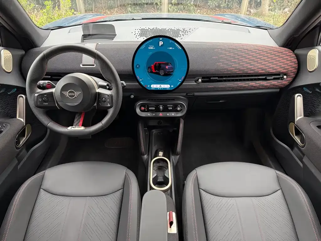 MINI Aceman JCW Electric — фото 3