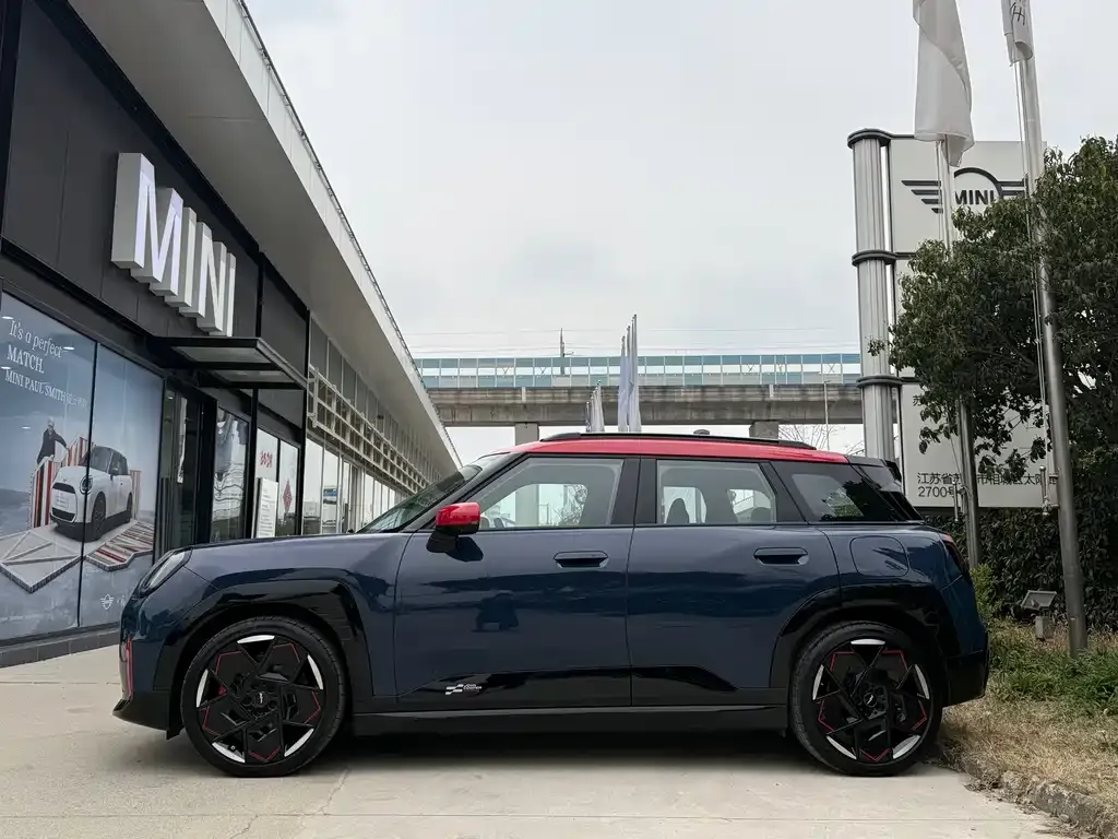 MINI Aceman JCW Electric — фото 6