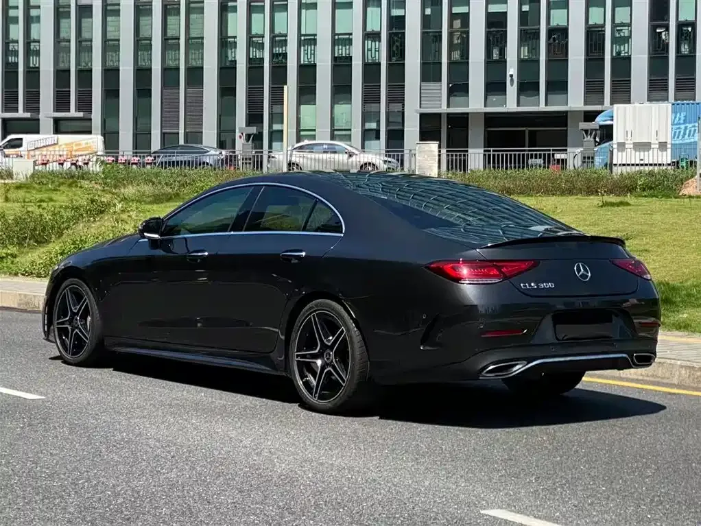 Mercedes-Benz CLS — фото 7