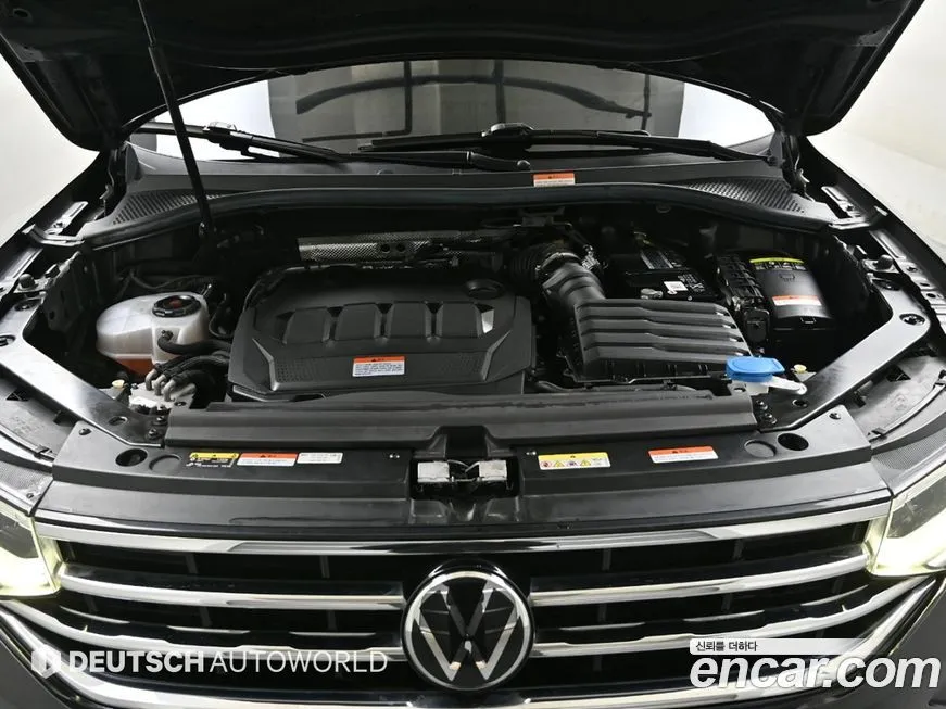 Volkswagen Tiguan — фото 7
