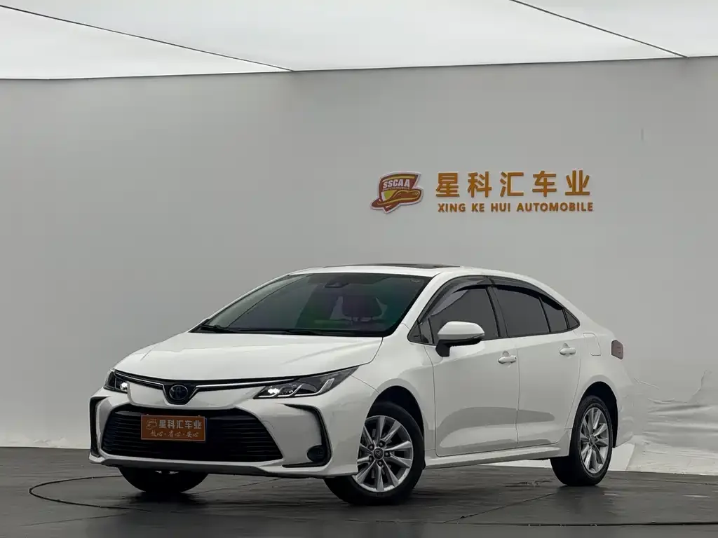 Toyota Corolla — фото 1