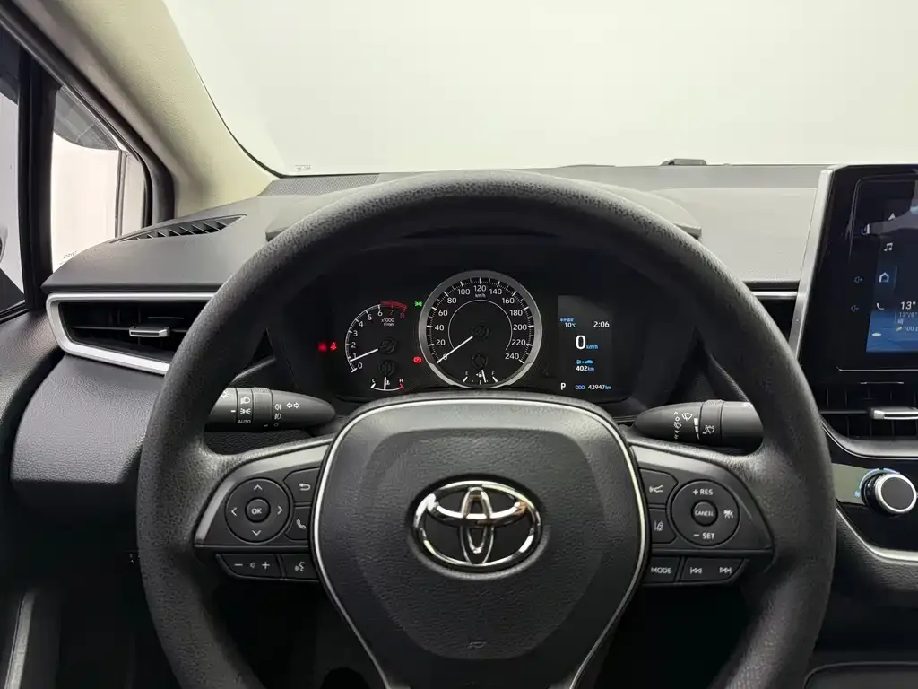 Toyota Corolla — фото 6