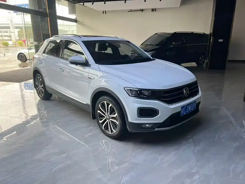 Volkswagen T-Roc — фото 5