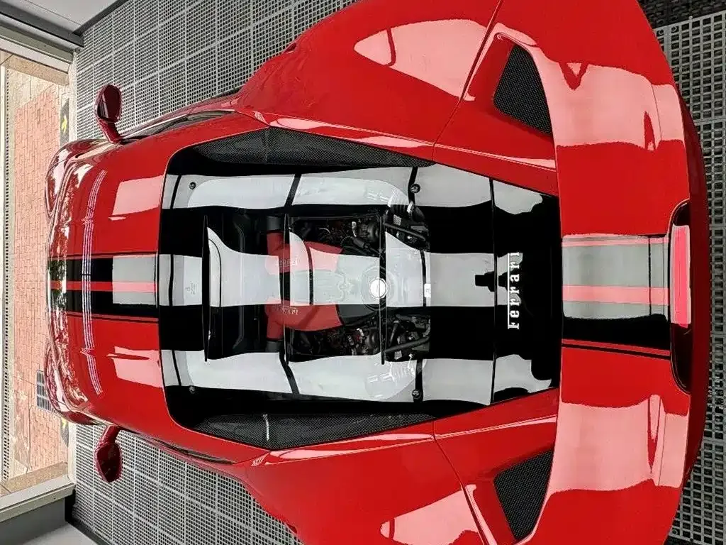 Ferrari F8 — фото 8