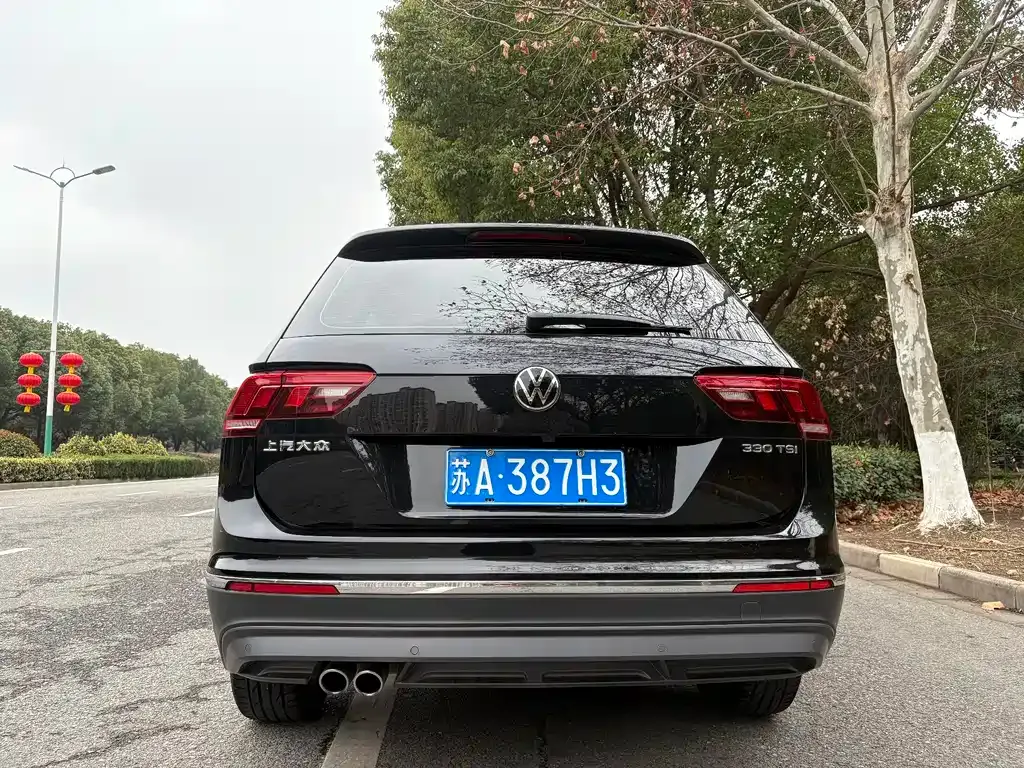 Volkswagen Tiguan L — фото 8