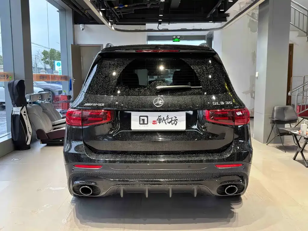 Mercedes-Benz GLB AMG — фото 5