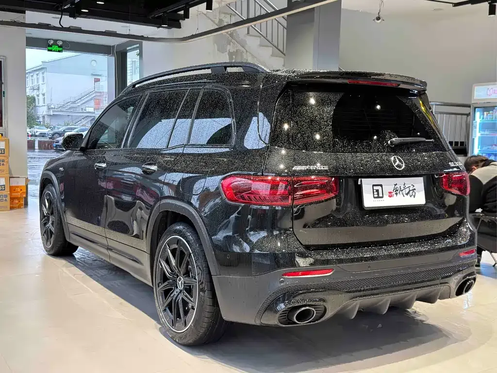 Mercedes-Benz GLB AMG — фото 4