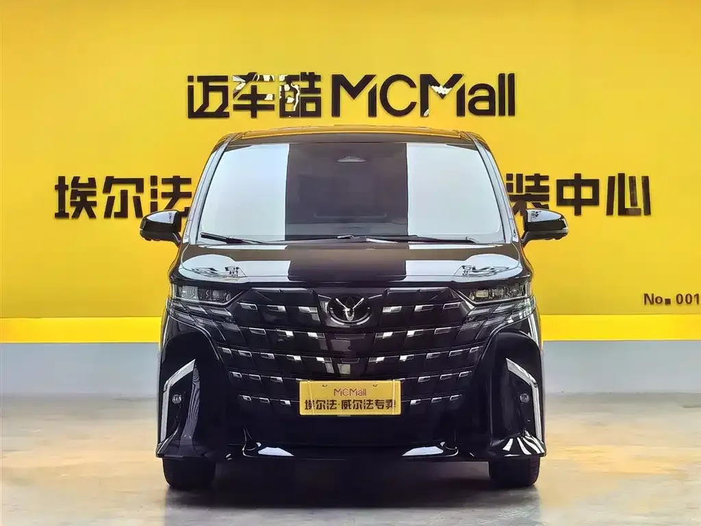 Toyota Alphard — фото 4