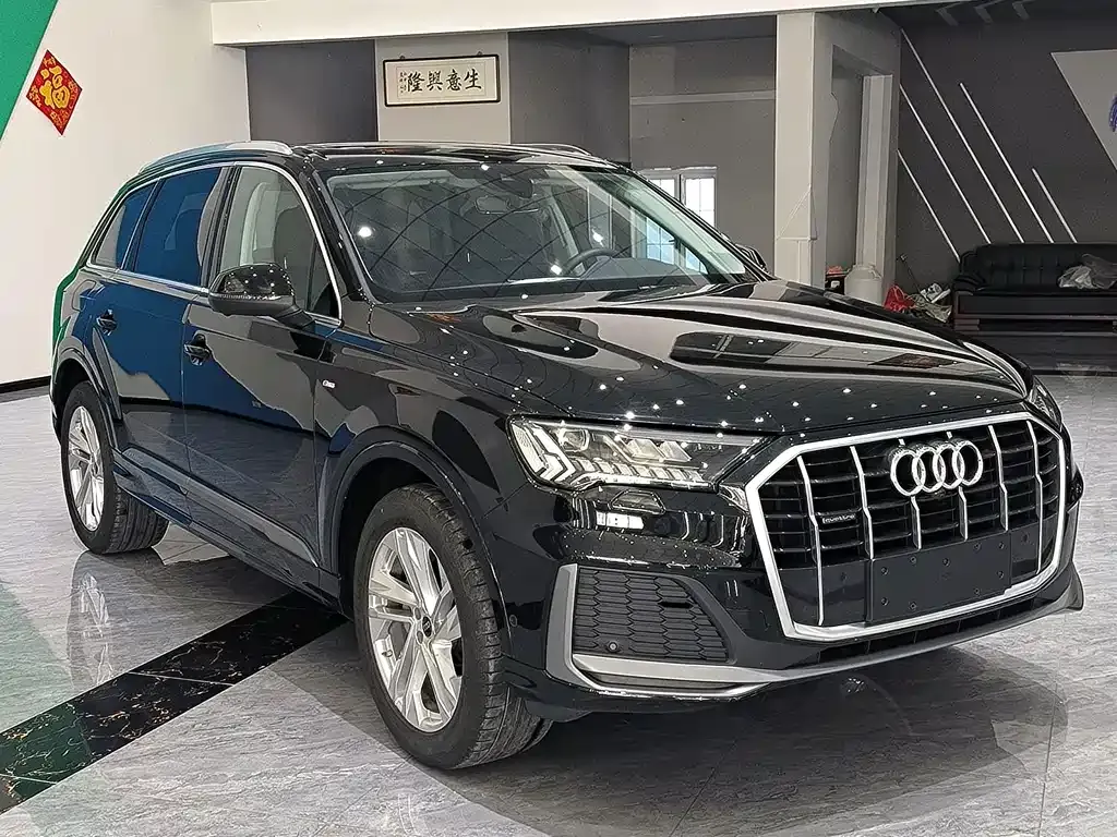 Audi Q7 — фото 8