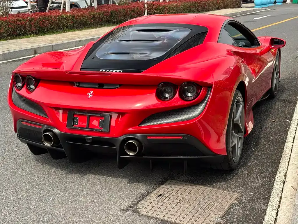 Ferrari F8 — фото 7