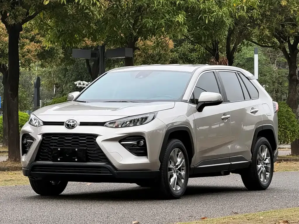 Toyota Wildlander — фото 1