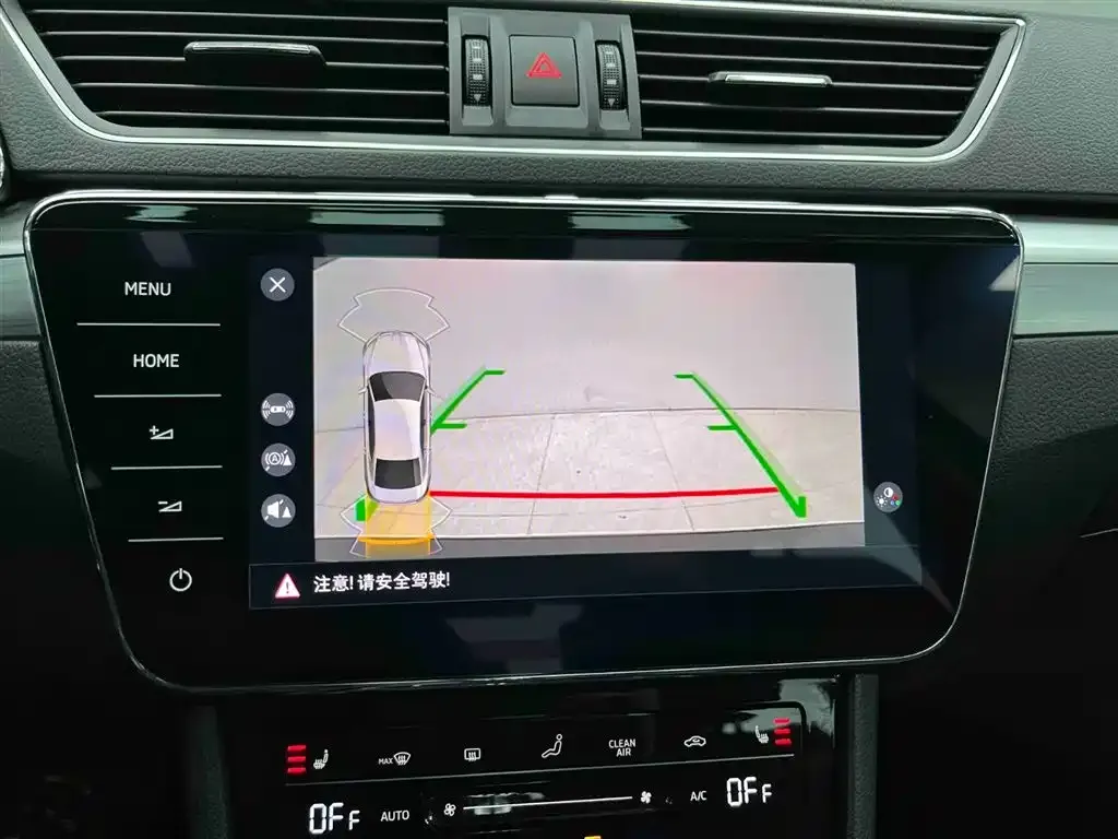 Skoda Superb — фото 5