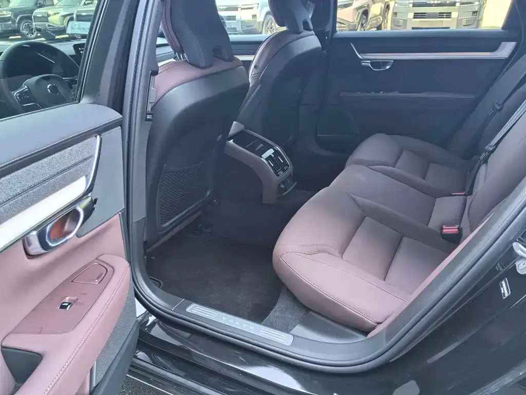 Volvo S90 — фото 2
