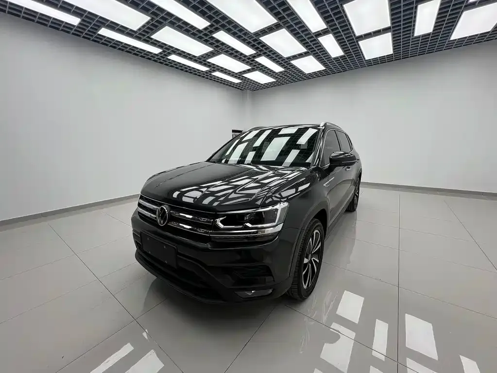 Volkswagen Tharu — фото 1
