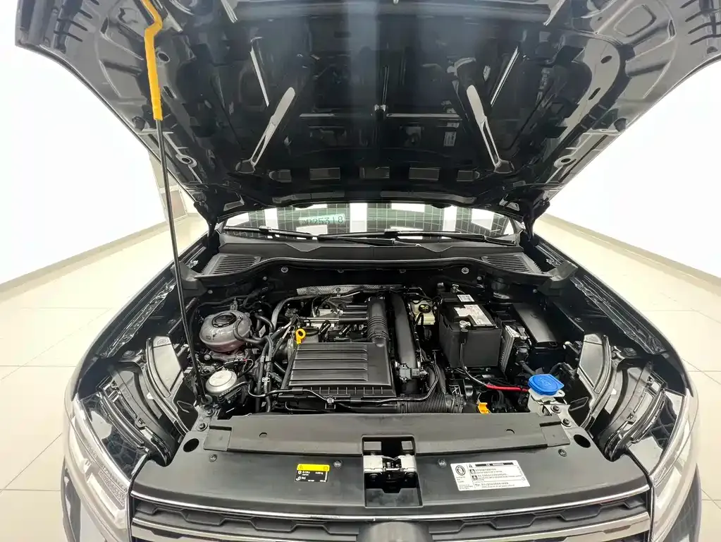 Volkswagen Tharu — фото 3