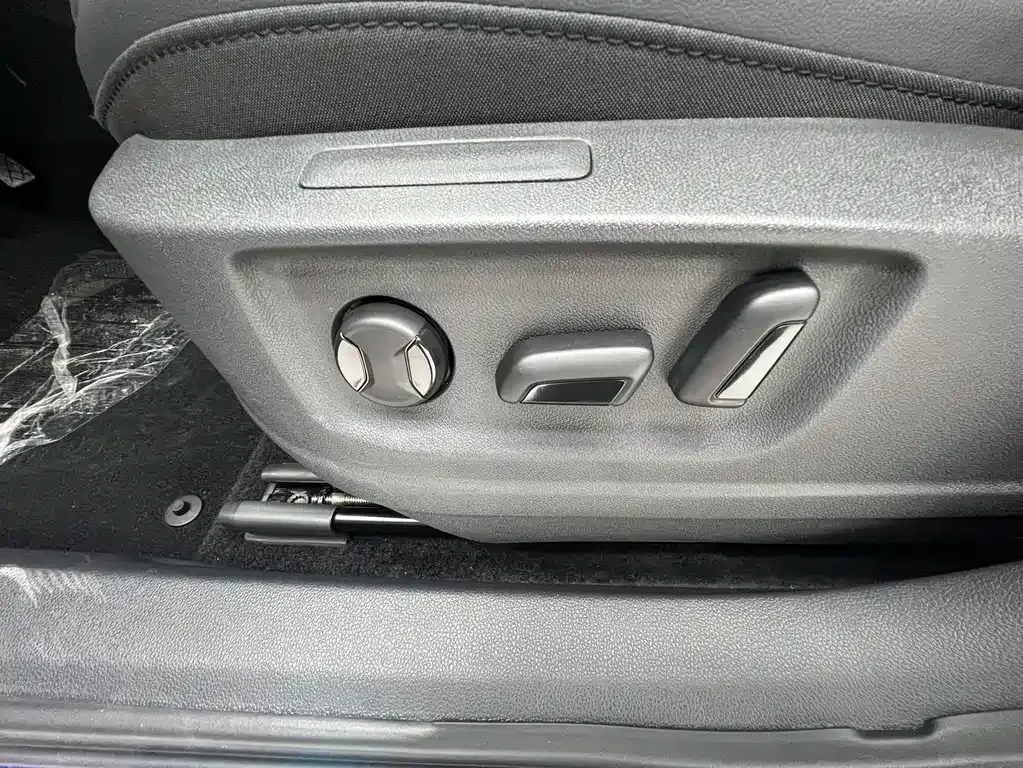 Volkswagen Tharu — фото 9